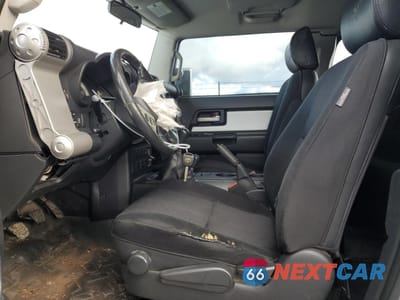 Zdjęcie 7 z 15 samochodu: 2008 TOYOTA FJ CRUISER VIN:JTEBU11F38K052742 - miniatura