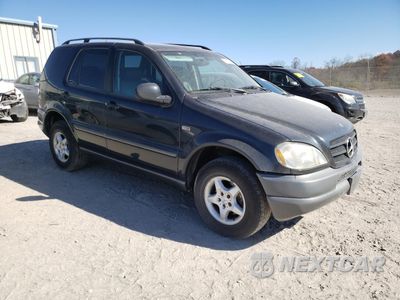 Czwarte zdjęcie samochodu z boku: 1999 MERCEDES-BENZ ML 320 VIN:4JGAB54E1XA143959 - miniatura