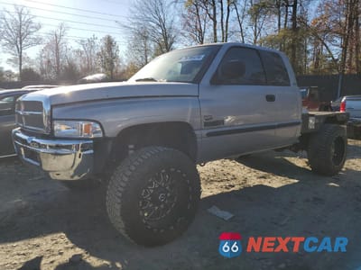 1998 DODGE RAM 2500 1B7KF2363WJ175204 - główne zdjęcie licytacji z USA - miniatura
