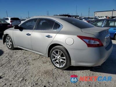 Drugie zdjęcie samochodu z przodu: 2010 NISS MAXIMA S VIN:1N4AA5AP2AC802064 - miniatura