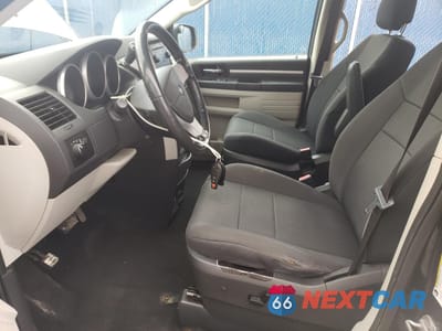 Zdjęcie 7 z 14 samochodu: 2010 DODGE GRAND CARAVAN SE VIN:2D4RN4DE1AR362032 - miniatura