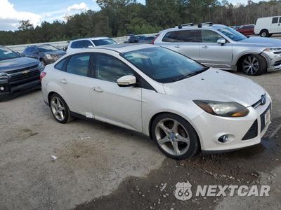Czwarte zdjęcie samochodu z boku: 2013 FORD FOCUS TITA VIN:1FADP3J25DL259382 - miniatura