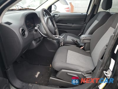 Zdjęcie 7 z 13 samochodu: 2010 JEEP COMPASS SPORT VIN:1J4NT4FA2AD654961 - miniatura