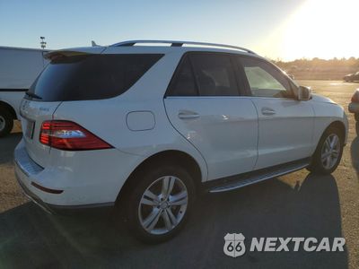 Trzecie zdjęcie samochodu z tyłu: 2013 MERCEDES-BENZ ML 350 4MATIC VIN:4JGDA5HB6DA207540 - miniatura