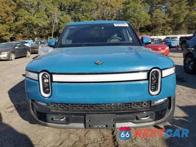 Piąte zdjęcie samochodu w środku: 2022 RIVIAN R1T LAUNCH EDITION VIN:7FCTGAAL4NN000238 - miniatura