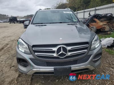 Piąte zdjęcie samochodu w środku: 2016 MERCEDES-BENZ GLE 350 4MATIC VIN:4JGDA5HB6GA695506 - miniatura