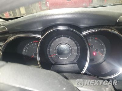 Zdjęcie 9 z 14 samochodu: 2012 KIA OPTIMA LX VIN:KNAGM4A73C5293936 - miniatura