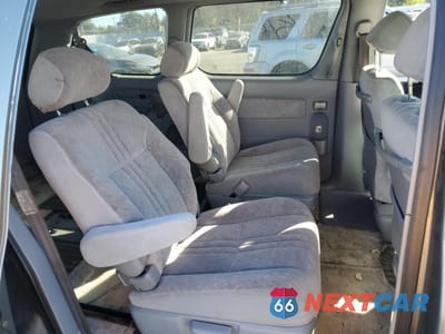 Zdjęcie 11 z 13 samochodu: 2000 TOYOTA SIENNA LE VIN:4T3ZF13C8YU178599 - miniatura