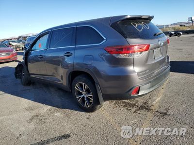 Drugie zdjęcie samochodu z przodu: 2019 TOYOTA HIGHLANDER LE VIN:5TDBZRFH5KS925129 - miniatura