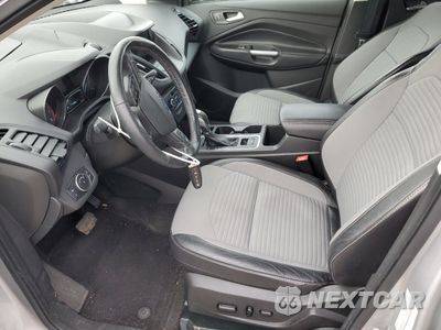 Zdjęcie 7 z 15 samochodu: 2019 FORD ESCAPE SE VIN:1FMCU9GD1KUB91949 - miniatura