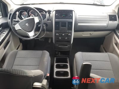 Zdjęcie 8 z 14 samochodu: 2010 DODGE GRAND CARAVAN SE VIN:2D4RN4DE1AR362032 - miniatura