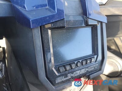 Zdjęcie 8 z 11 samochodu: 2018 POLARIS SLINGSHOT SL VIN:57XAAPFAXJ8126483 - miniatura