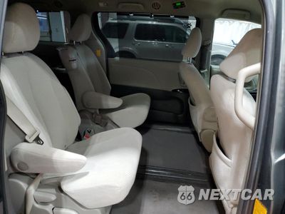 Zdjęcie 12 z 17 samochodu: 2014 TOYOTA SIENNA LE VIN:5TDKK3DC7ES480258 - miniatura