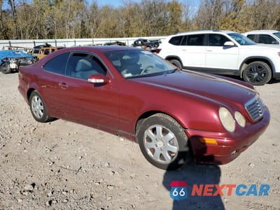 Czwarte zdjęcie samochodu z boku: 2001 MERCEDES-BENZ CLK 320 VIN:WDBLJ65G41F186271 - miniatura