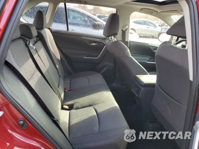 Zdjęcie 10 z 14 samochodu: 2019 TOYOTA RAV4 XLE VIN:JTMP1RFV2KD042507 - miniatura