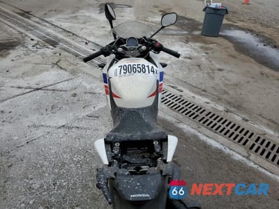Zdjęcie 6 z 9 samochodu: 2013 HONDA CBR250 RA-ABS VIN:MLHMC4118D5300995 - miniatura