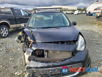 Piąte zdjęcie samochodu w środku: 2015 NISSAN MICRA VIN:3N1CK3CP0FL238477 - miniatura