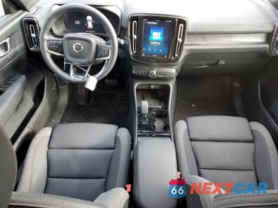 Zdjęcie 8 z 13 samochodu: 2023 VOLVO XC40 RECHARGE CORE VIN:YV4ED3UK8P2044198 - miniatura