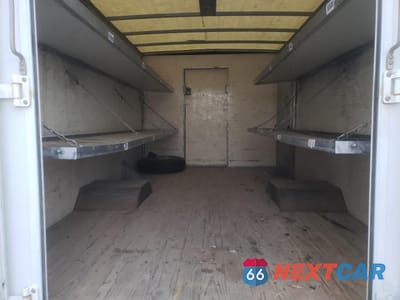 Zdjęcie 10 z 13 samochodu: 2011 GMC SAVANA CUTAWAY G3500 VIN:1GD373BG3B1149404 - miniatura