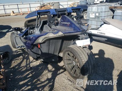 Trzecie zdjęcie samochodu z tyłu: 2018 POLARIS SLINGSHOT SL VIN:57XAAPFAXJ8126483 - miniatura