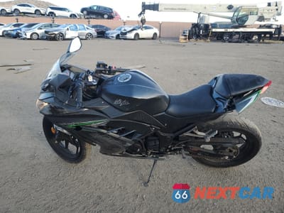 Trzecie zdjęcie samochodu z tyłu: 2016 KAWASAKI EX300 A VIN:JKAEX8A11GDA25965 - miniatura