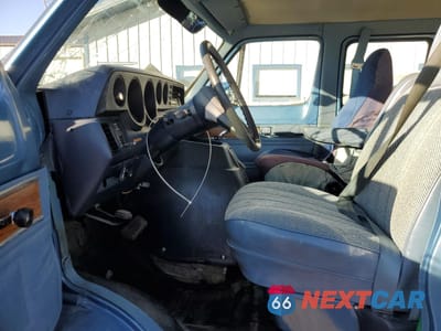Zdjęcie 7 z 13 samochodu: 1986 DODGE RAM WAGON B250 VIN:2B4HB21T8GK549906 - miniatura