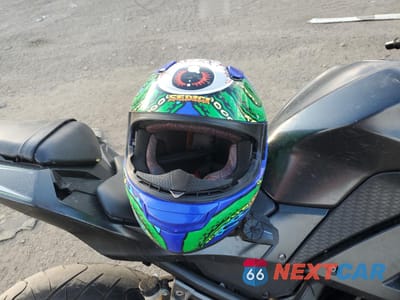 Zdjęcie 9 z 11 samochodu: 2016 KAWASAKI EX300 A VIN:JKAEX8A11GDA25965 - miniatura