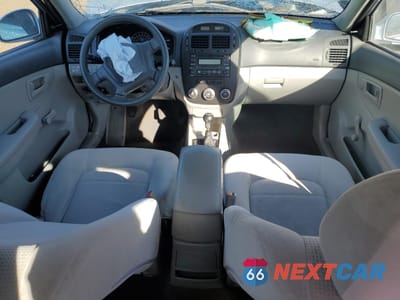 Zdjęcie 8 z 13 samochodu: 2008 KIA SPECTRA EX VIN:KNAFE121685529892 - miniatura