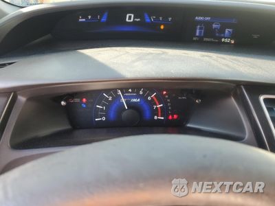 Zdjęcie 9 z 15 samochodu: 2013 HONDA CIVIC HYBRID VIN:19XFB4F25DE201152 - miniatura