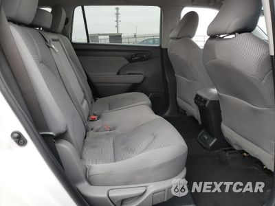 Zdjęcie 11 z 15 samochodu: 2023 TOYOTA HIGHLANDER L VIN:5TDKDRAH6PS032836 - miniatura