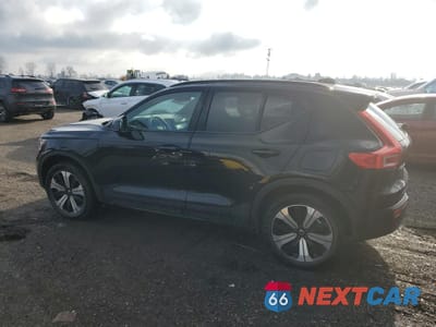 Drugie zdjęcie samochodu z przodu: 2023 VOLVO XC40 RECHARGE CORE VIN:YV4ED3UK8P2044198 - miniatura