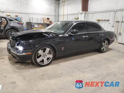 2006 JAGUAR XJR SAJWA73C26TH00572 - główne zdjęcie licytacji z USA - miniatura
