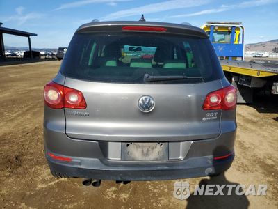 Zdjęcie 6 z 13 samochodu: 2011 VOLKSWAGEN TIGUAN S VIN:WVGBV7AX4BW533530 - miniatura