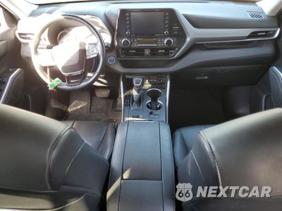 Zdjęcie 8 z 14 samochodu: 2021 TOYOTA HIGHLANDER HYBRID XLE VIN:5TDGBRCHXMS518358 - miniatura