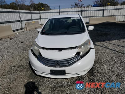 Piąte zdjęcie samochodu w środku: 2016 NISSAN VERSA NOTE S VIN:3N1CE2CP5GL365888 - miniatura