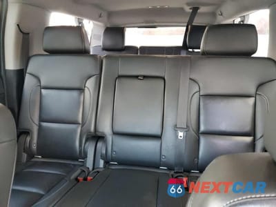 Zdjęcie 10 z 13 samochodu: 2019 CHEVROLET SUBURBAN K1500 LT VIN:1GNSKHKC9KR189049 - miniatura