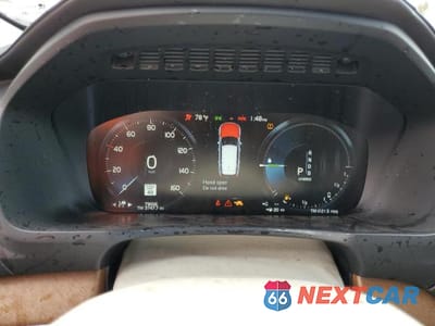 Zdjęcie 9 z 13 samochodu: 2017 VOLVO XC90 T8 VIN:YV4BC0PL7H1179656 - miniatura
