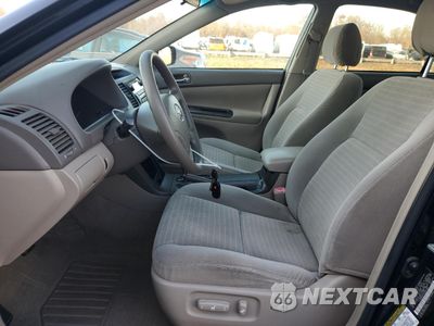 Zdjęcie 7 z 12 samochodu: 2005 TOYOTA CAMRY LE VIN:4T1BE32K15U052582 - miniatura