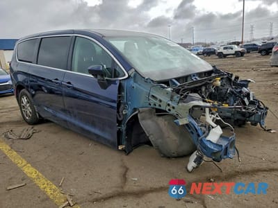 Czwarte zdjęcie samochodu z boku: 2020 CHRYSLER VOYAGER LXI VIN:2C4RC1DG2LR163688 - miniatura