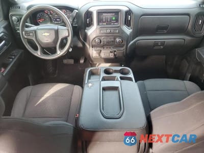 Zdjęcie 8 z 12 samochodu: 2021 CHEVROLET SILVERADO K1500 CUSTOM VIN:1GCPYBEHXMZ173544 - miniatura