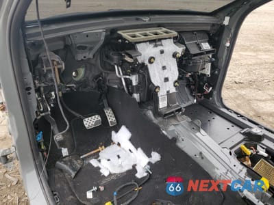 Zdjęcie 15 z 26 samochodu: 2024 DODGE DURANGO SRT HELLCAT VIN:1C4SDJH94RC144555 - miniatura