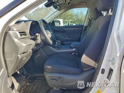 Zdjęcie 7 z 16 samochodu: 2020 TOYOTA HIGHLANDER L VIN:5TDBZRBH5LS012832 - miniatura