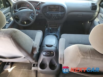 Zdjęcie 8 z 13 samochodu: 2002 TOYOTA SEQUOIA SR5 VIN:5TDBT44AX2S062810 - miniatura