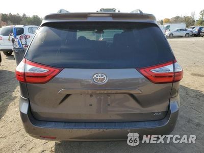 Zdjęcie 6 z 13 samochodu: 2017 TOYOTA SIENNA XLE VIN:5TDYZ3DC7HS806702 - miniatura
