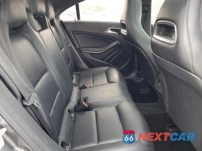 Zdjęcie 10 z 13 samochodu: 2014 MERCEDES-BENZ CLA 250 4MATIC VIN:WDDSJ4GBXEN076264 - miniatura
