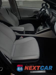 Piąte zdjęcie samochodu w środku: 2018 TOYOTA MIRAI VIN:JTDBVRBD0JA003989 - miniatura