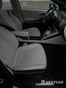Piąte zdjęcie samochodu w środku: 2018 TOYOTA MIRAI VIN:JTDBVRBD0JA003989 - miniatura