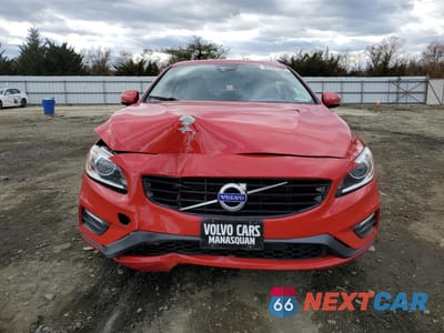 Piąte zdjęcie samochodu w środku: 2018 VOLVO S60 DYNAMIC VIN:YV140MTL4J2460034 - miniatura