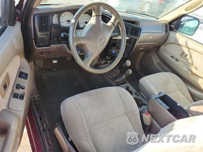 Zdjęcie 8 z 14 samochodu: 2001 TOYOTA TACOMA XTRACAB VIN:5TEWN72N91Z835660 - miniatura