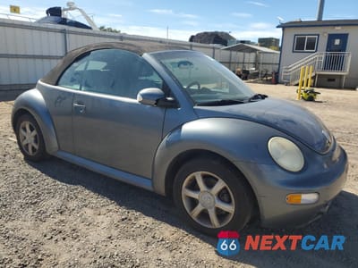 Czwarte zdjęcie samochodu z boku: 2004 VOLKSWAGEN NEW BEETLE GLS VIN:3VWCD31Y44M310479 - miniatura